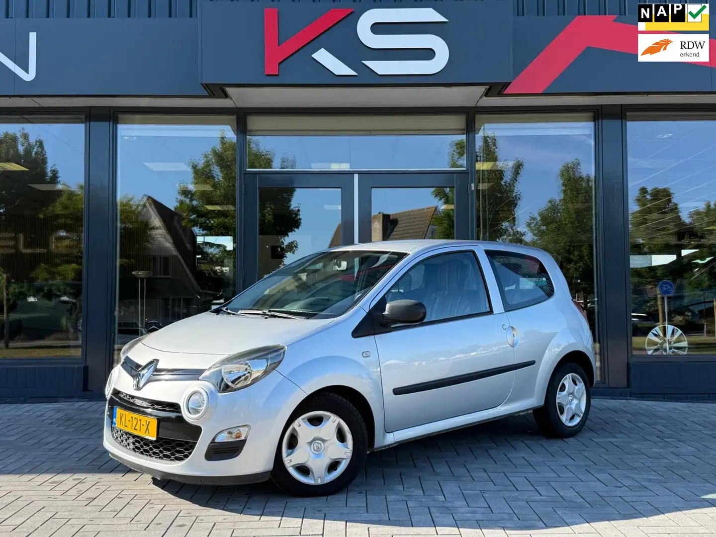 Renault Twingo 1.2 16V Airco Nieuwe apk en onderhoud Grau - 1