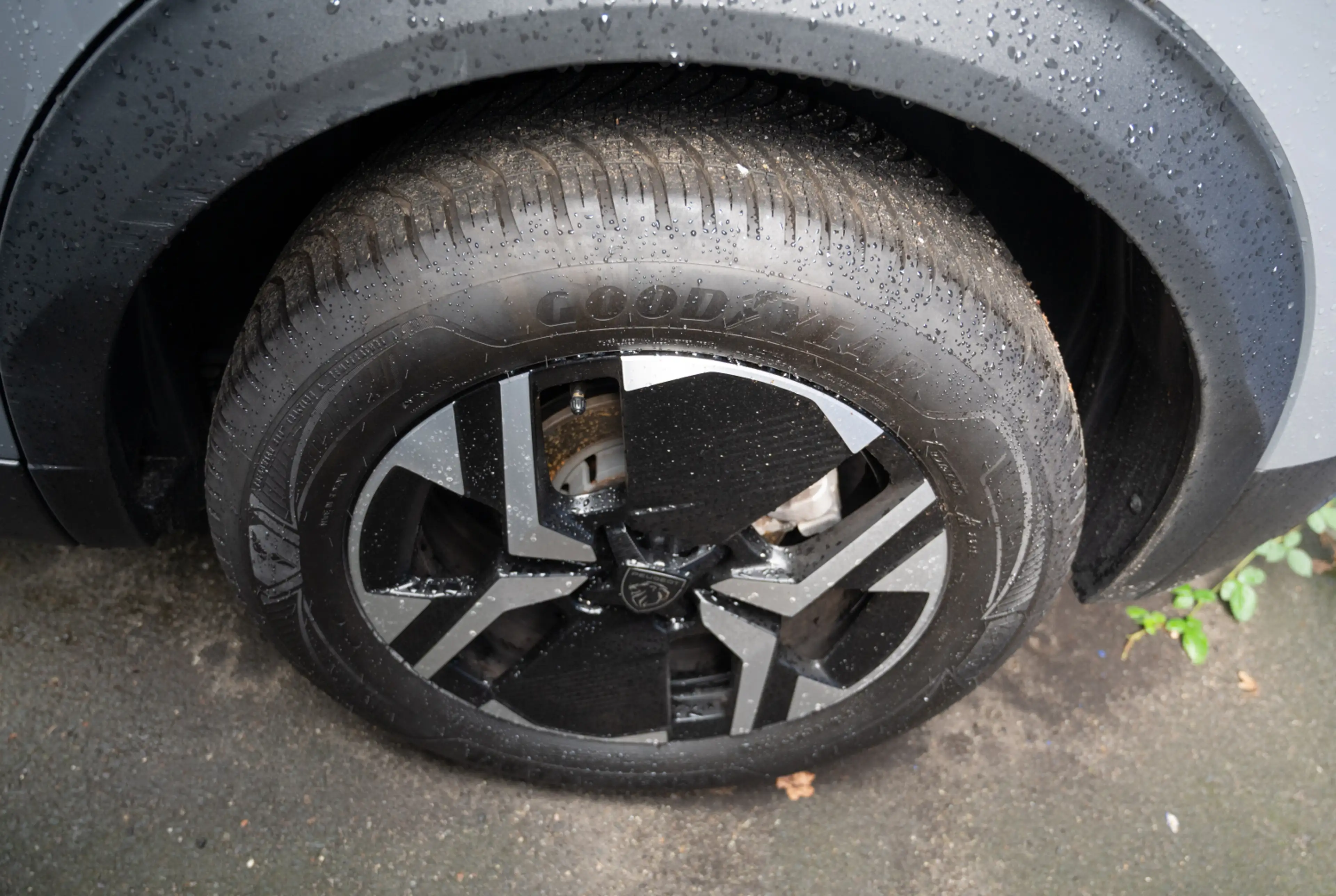 Peugeot 2008 Allure 1.2 Hybrid 136 e-DSC6 *GW-TOP-DEAL* — photo 14
