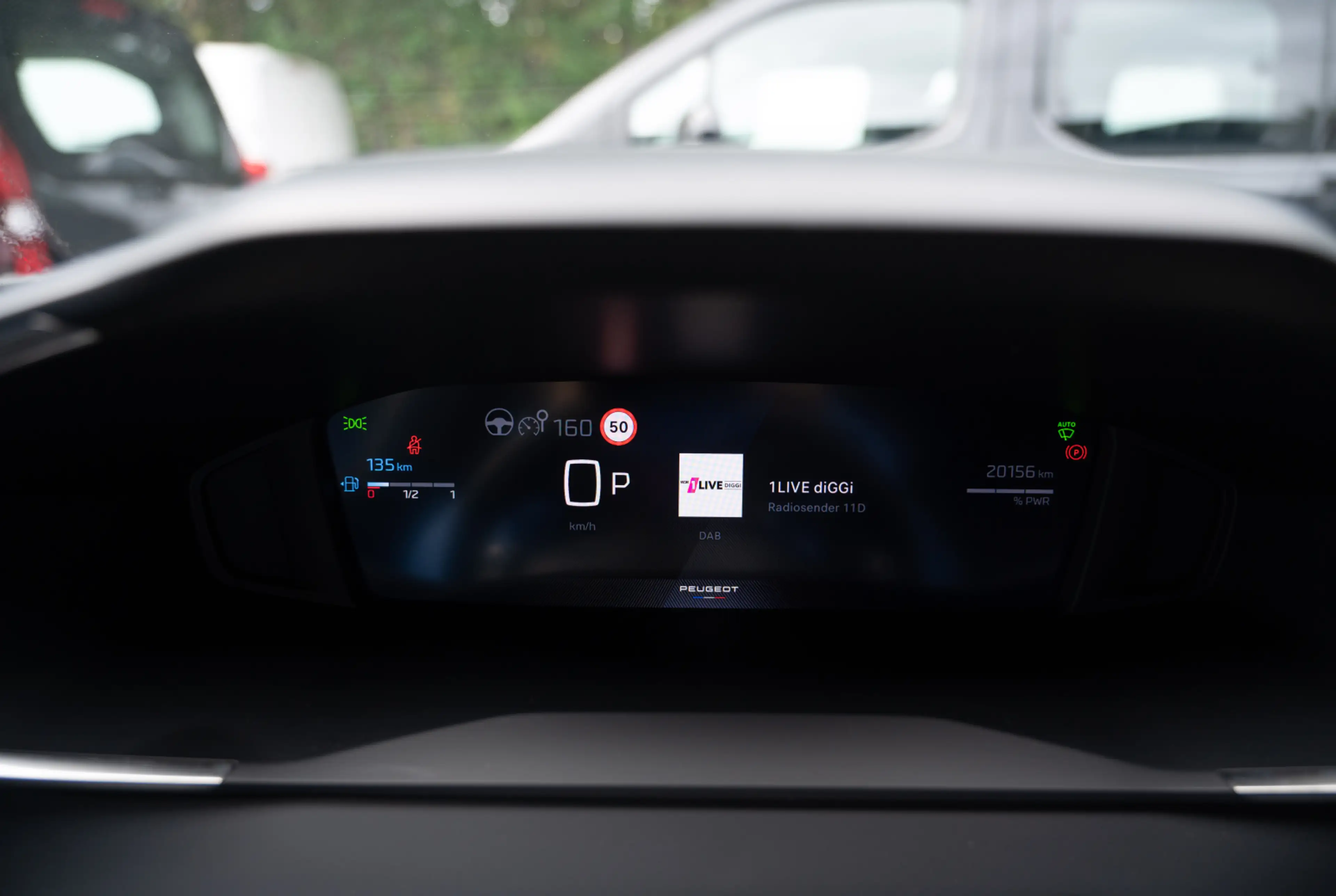 Peugeot 2008 Allure 1.2 Hybrid 136 e-DSC6 *GW-TOP-DEAL* — photo 11