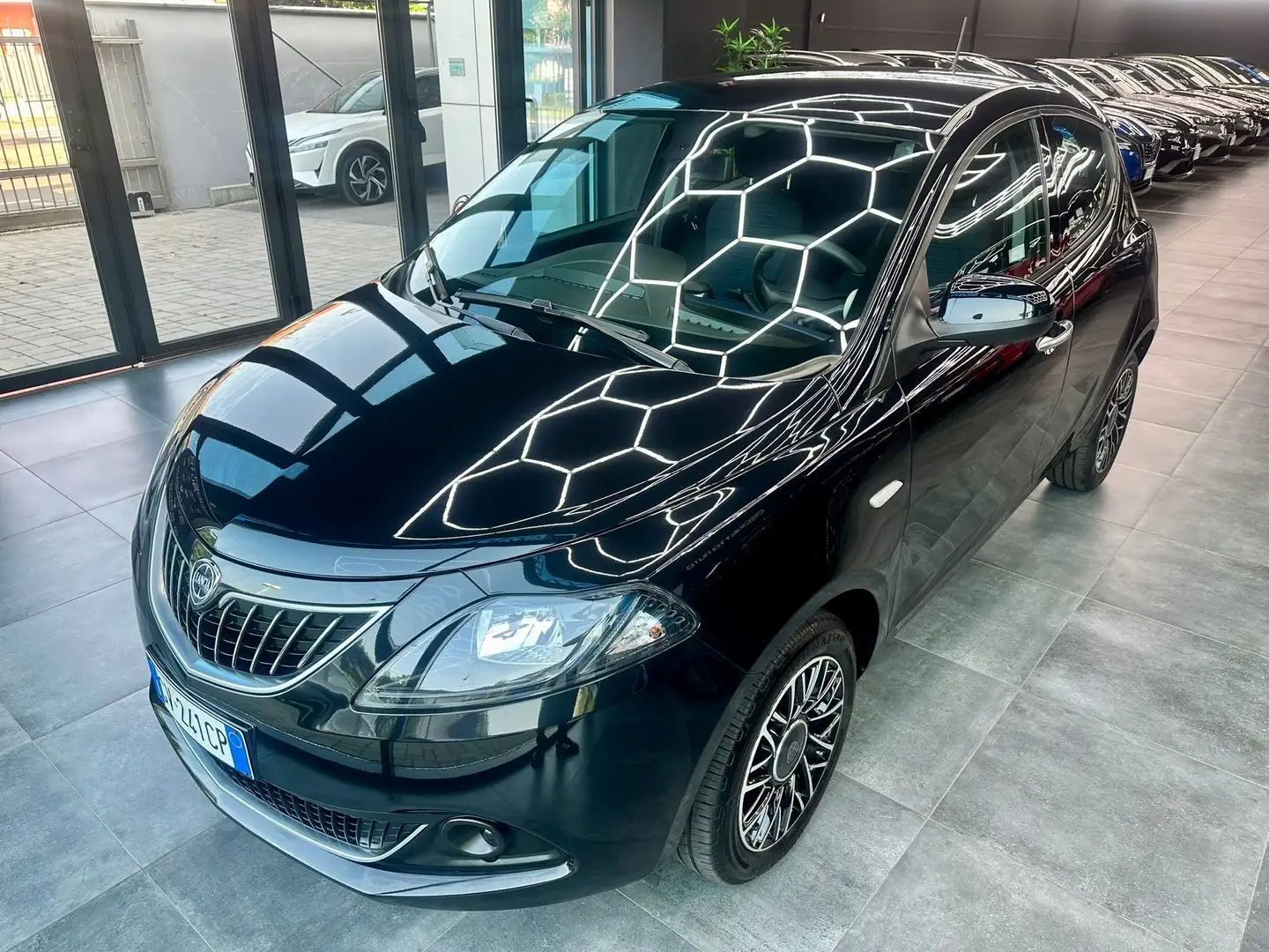 Lancia Ypsilon Ypsilon 1.0 firefly hybrid Gold Nero - 1