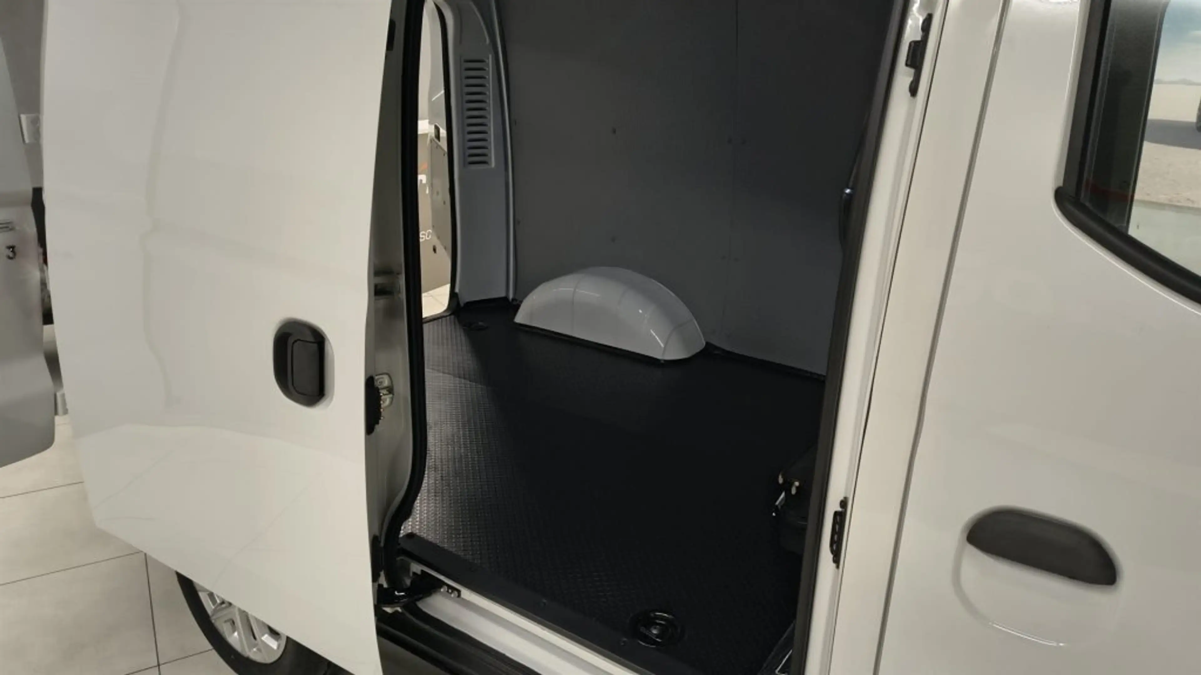Maxus eDeliver 3 SWB 50.2 kWh 3-phasig — photo 9