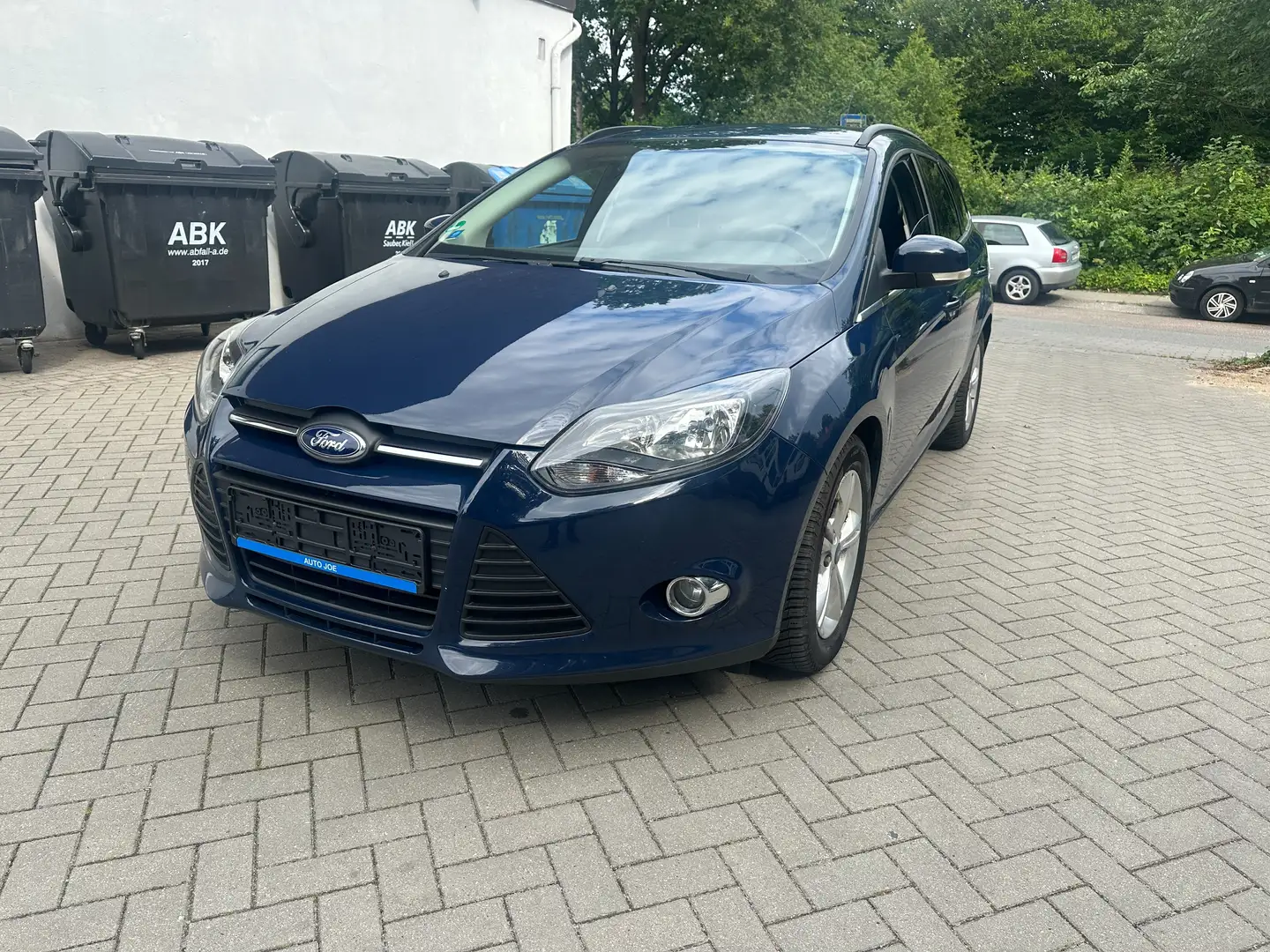 Ford Focus Champions Edition / Klima /Euro 5 / Tüv Neu Blau - 1