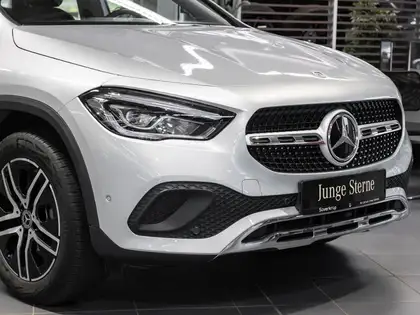 Annonce voiture d'occasion Mercedes-Benz GLA 180 - CARADIZE