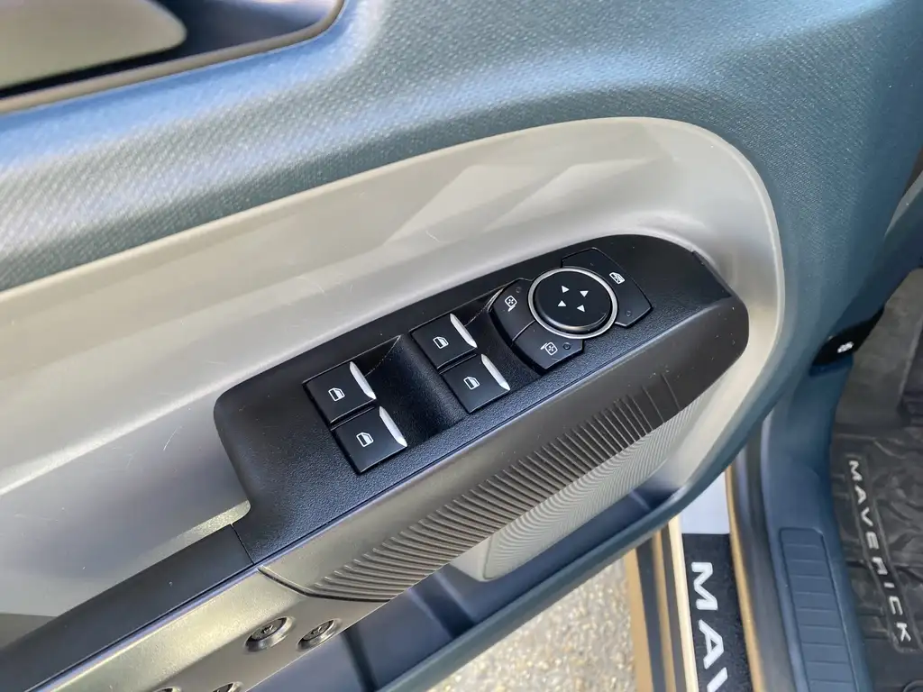 2025 Ford Maverick Lariat SuperCrew 121 | AWD | 360 Cam | Heated Stee — photo 5
