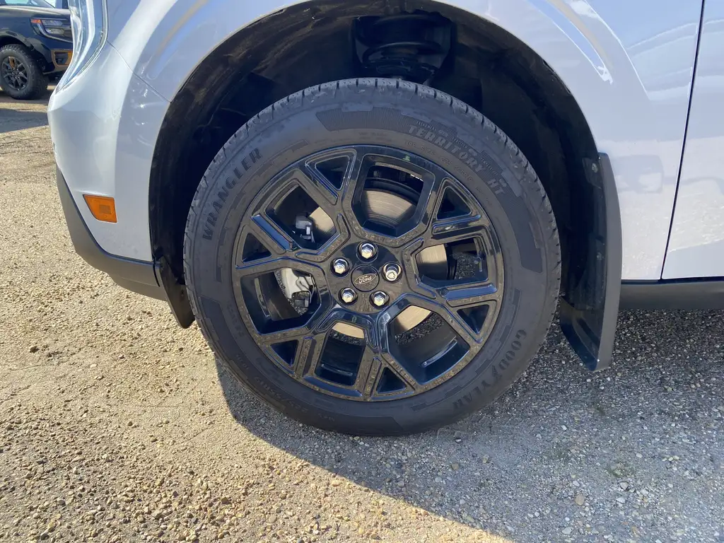 2025 Ford Maverick Lariat SuperCrew 121 | AWD | 360 Cam | Heated Stee — photo 3