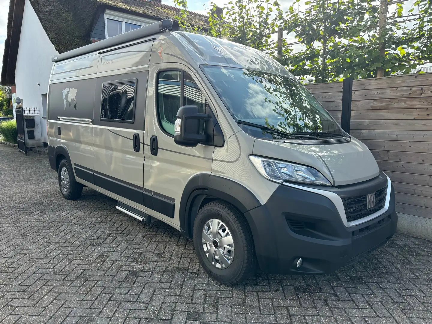 Robeta Kronos 2.2 Fiat Aut. - Safety Pack - Langslaper Beige - 1