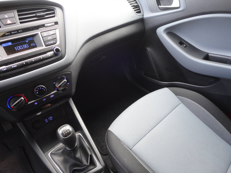 Hyundai i20 i20 1.2i Cool — photo 11