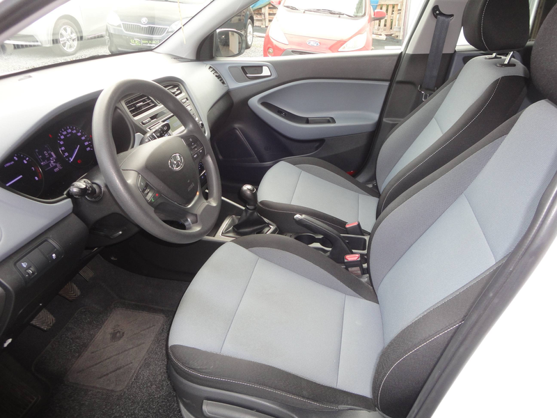 Hyundai i20 i20 1.2i Cool — photo 12