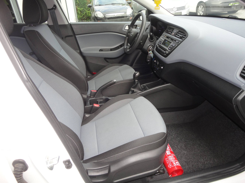 Hyundai i20 i20 1.2i Cool — photo 13