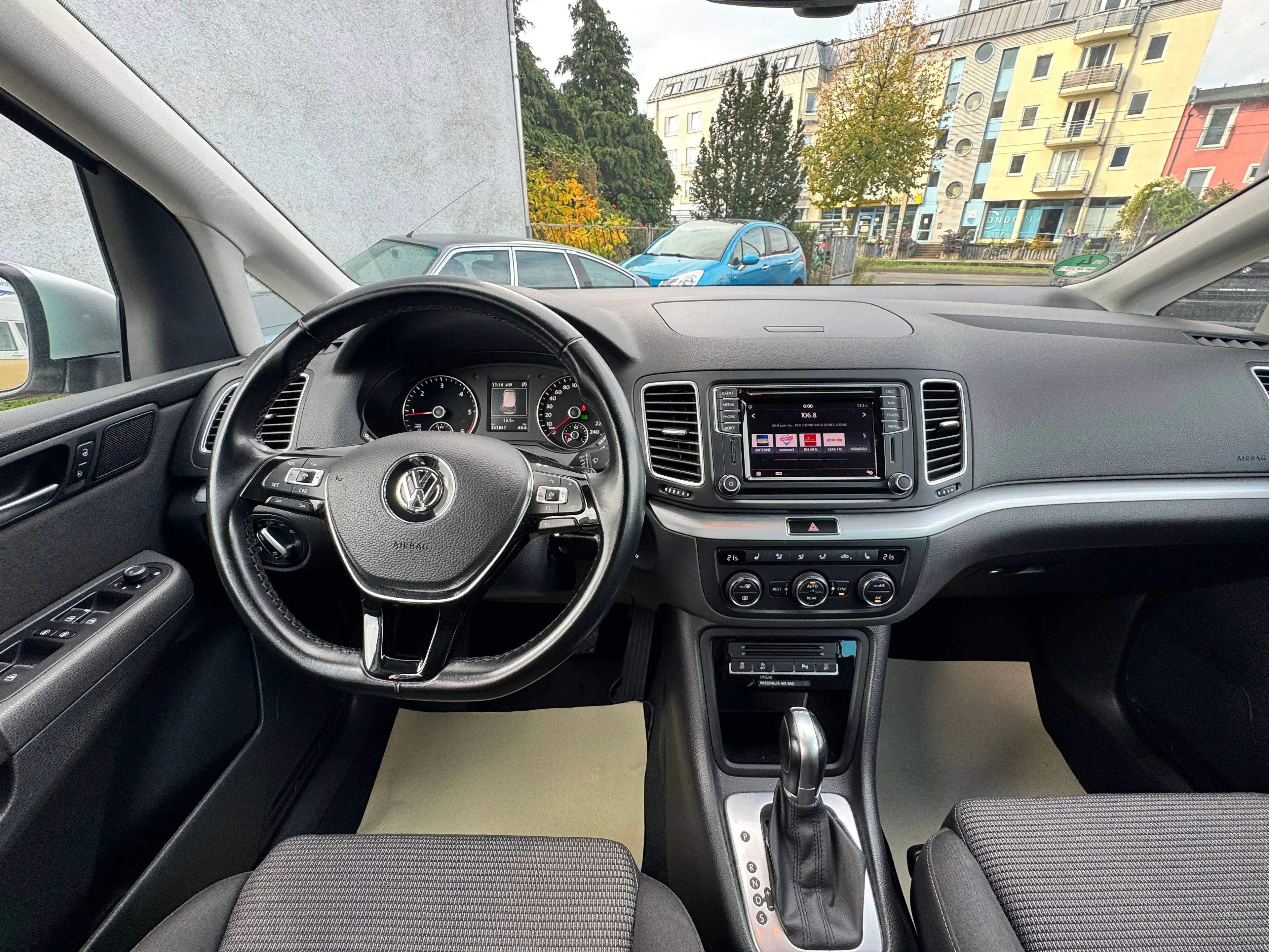Volkswagen Sharan 2.0L Comfortline TÜV NEU/ 7Sitzer — photo 14