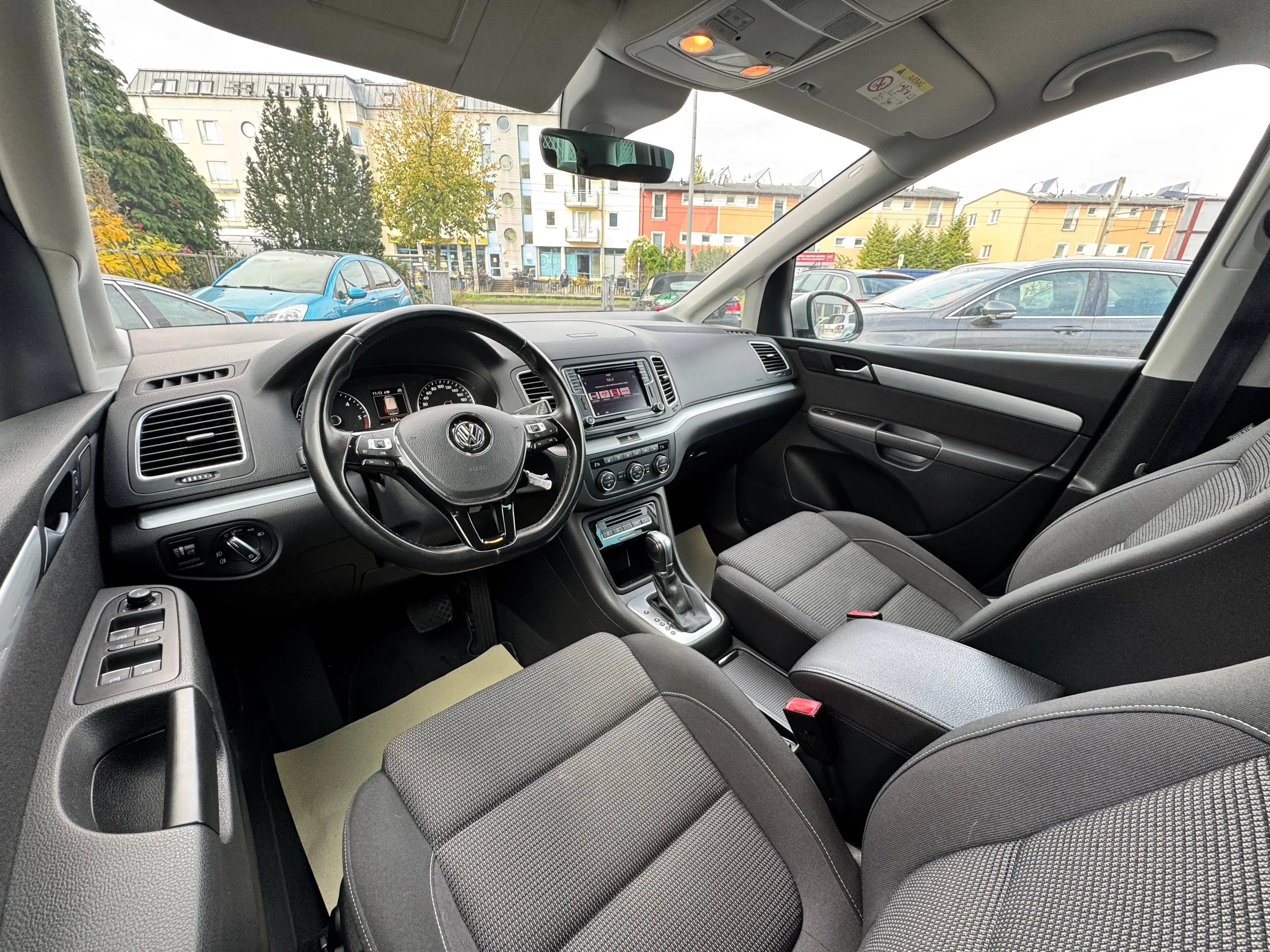 Volkswagen Sharan 2.0L Comfortline TÜV NEU/ 7Sitzer — photo 12