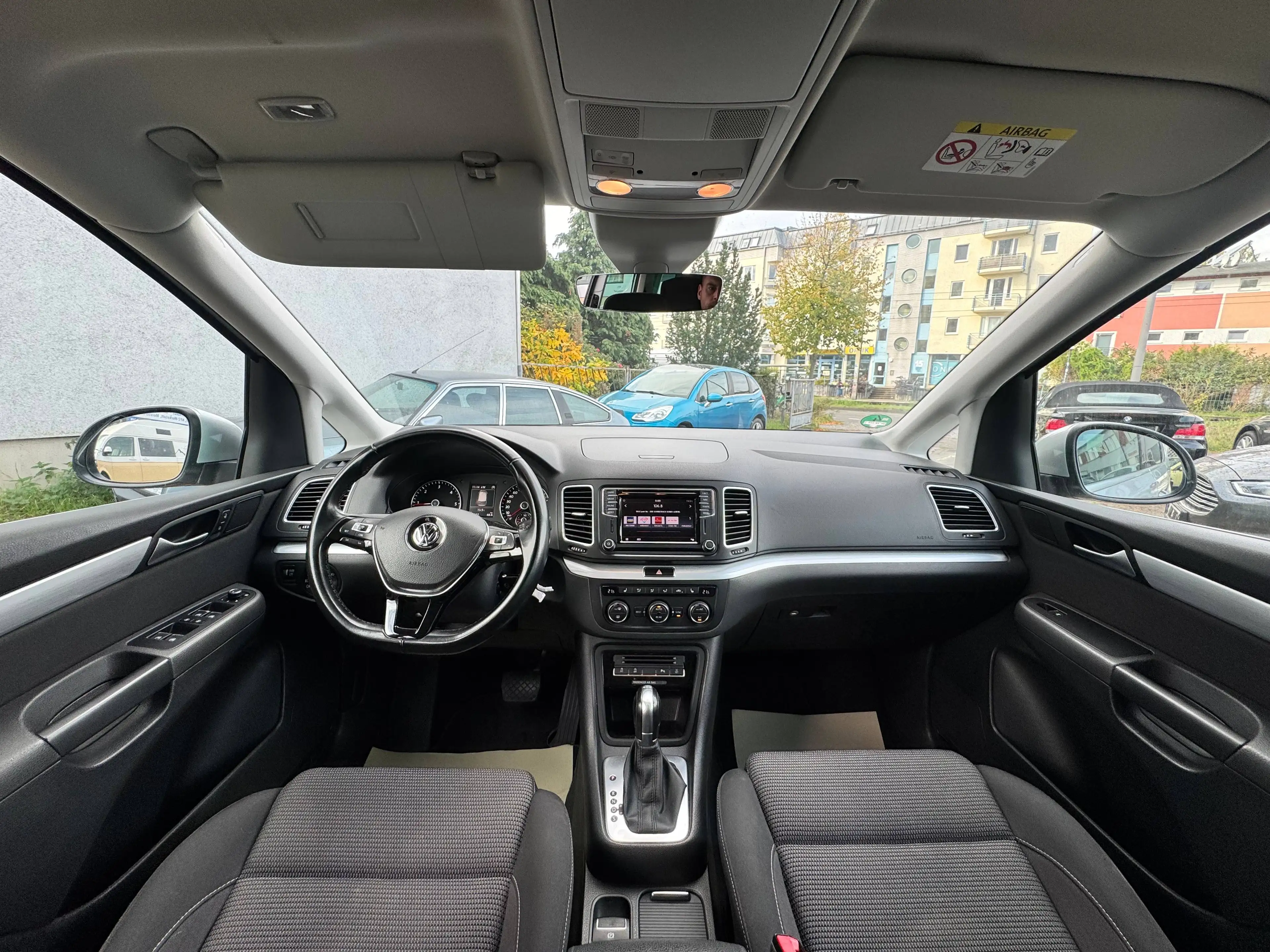 Volkswagen Sharan 2.0L Comfortline TÜV NEU/ 7Sitzer — photo 13