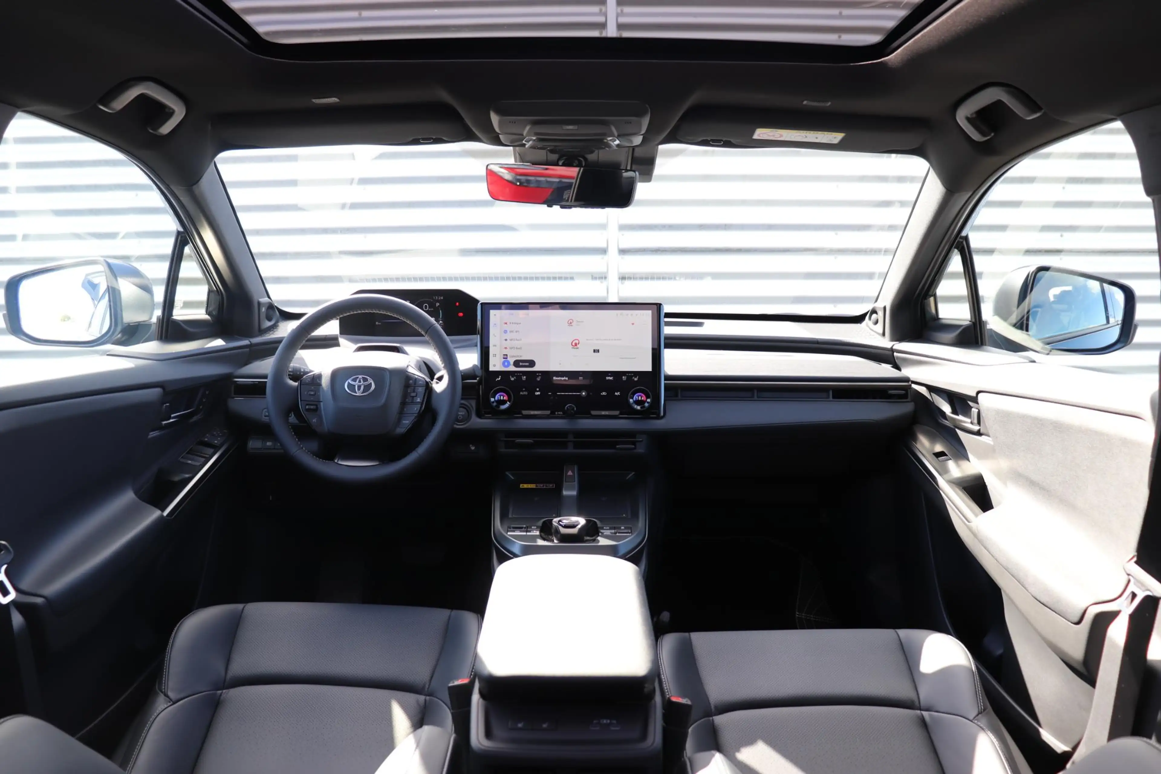 Toyota bZ4X Touring Executive AWD 75 kWh, € 3.000  inruilvoord — photo 5