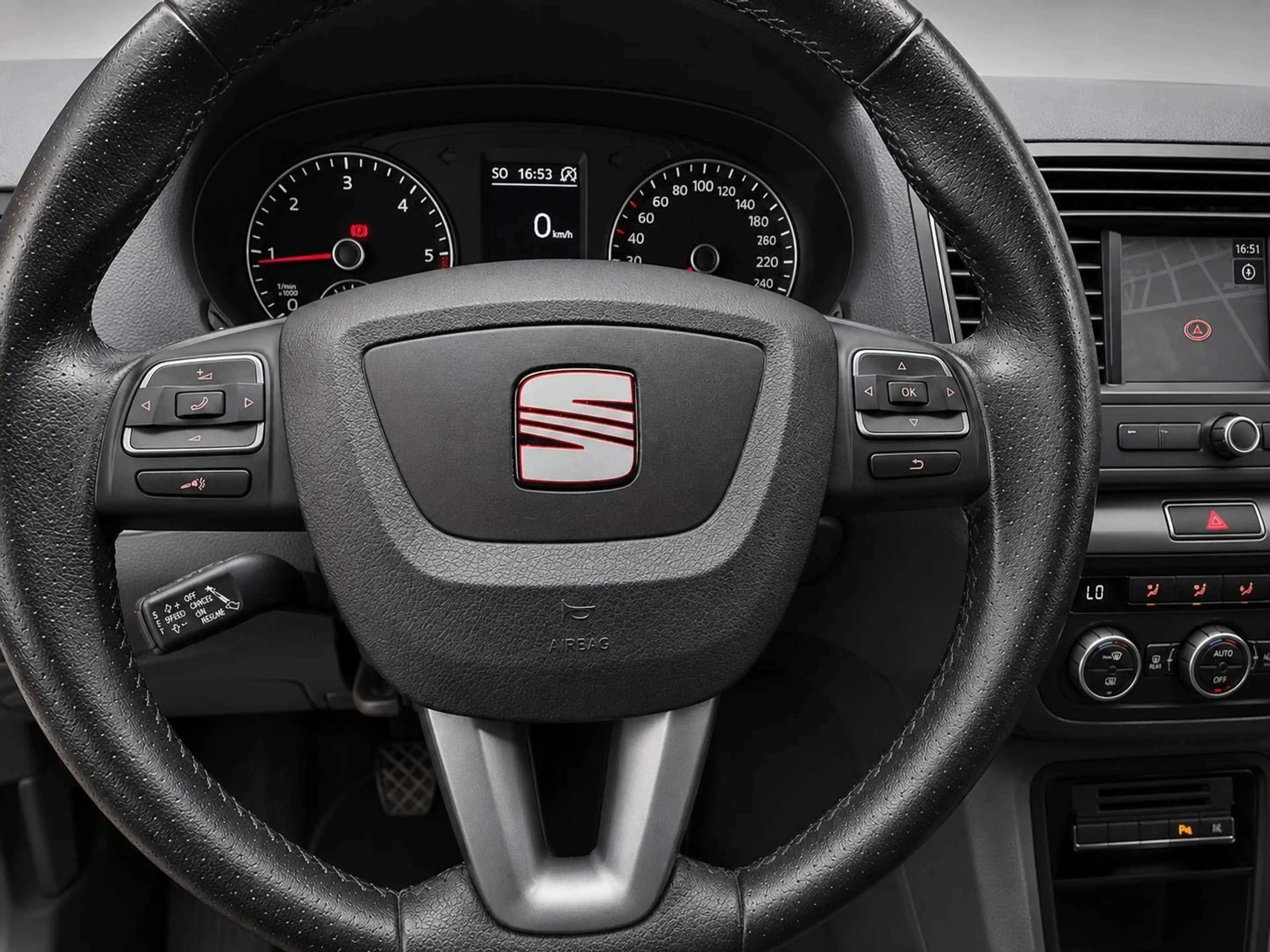SEAT Alhambra Style  4x4  * 7- SITZER * R-KAM * NAVI — photo 7