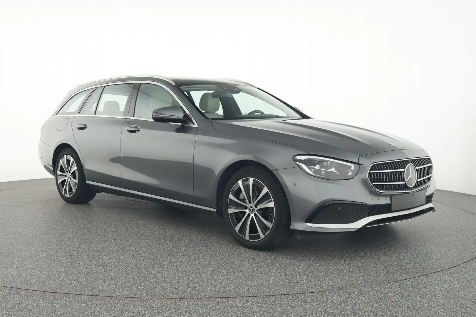 Mercedes-Benz E 300 DE Break Luxury Line | Panoramisch Dak | Burmester Grijs - 2