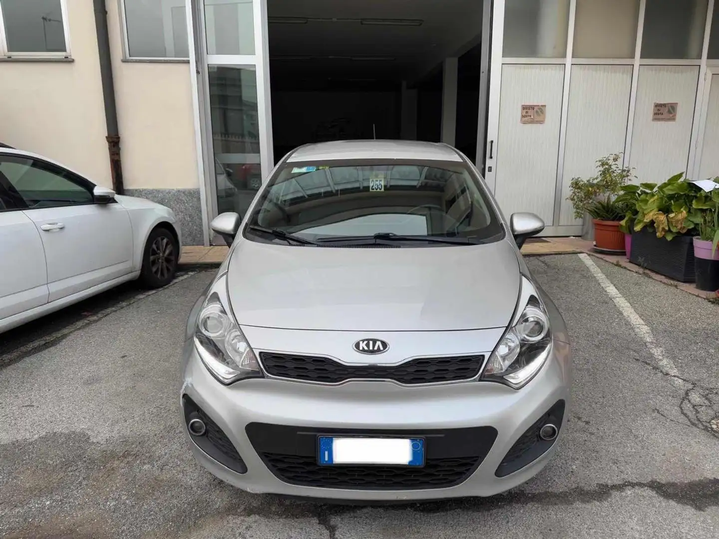 Kia Rio 1.4 CRDi 5p. Cool Grigio - 1