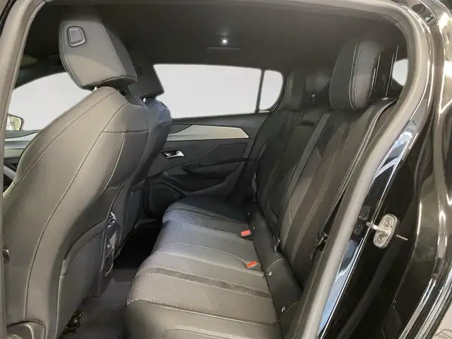 Peugeot 308 view 8