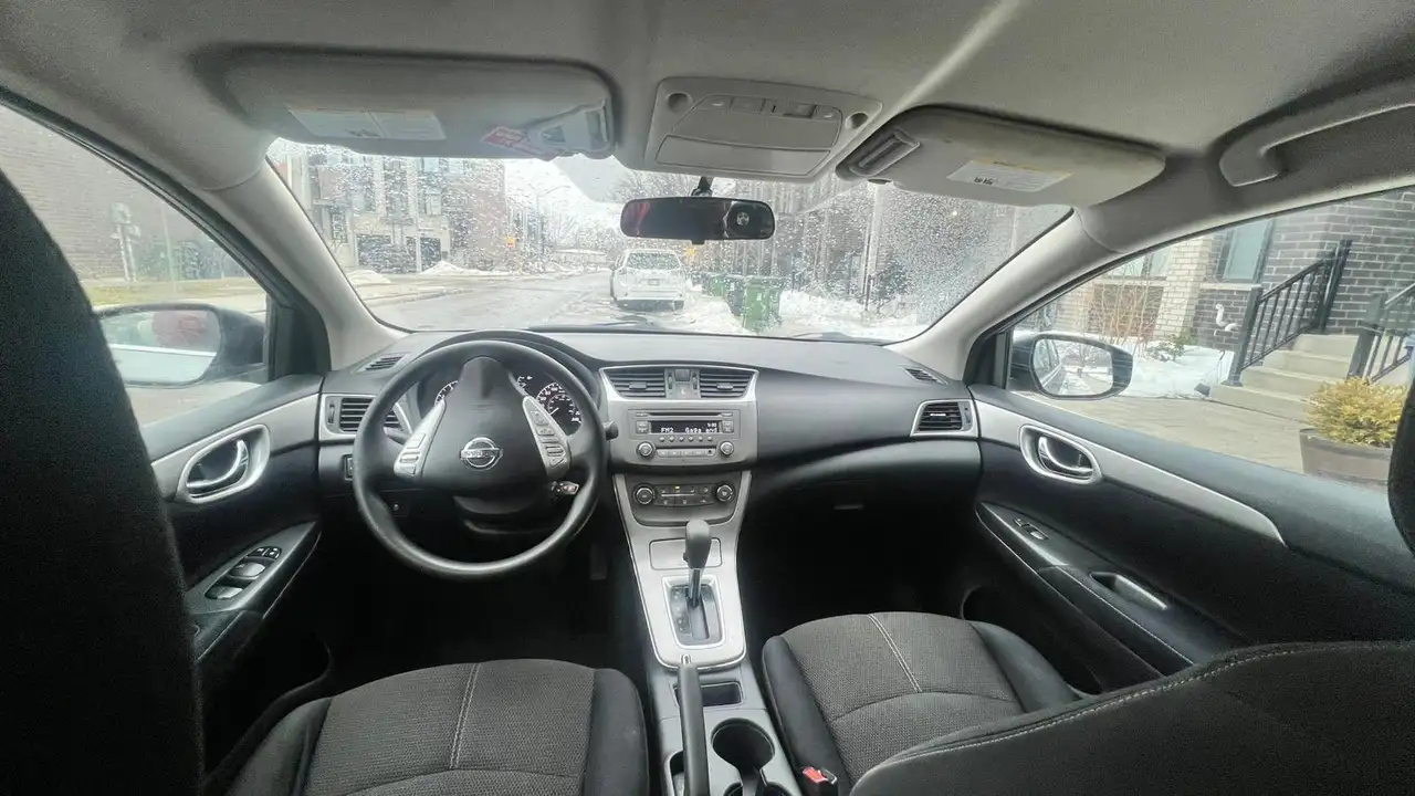 Nissan Sentra photo Nissan Sentra