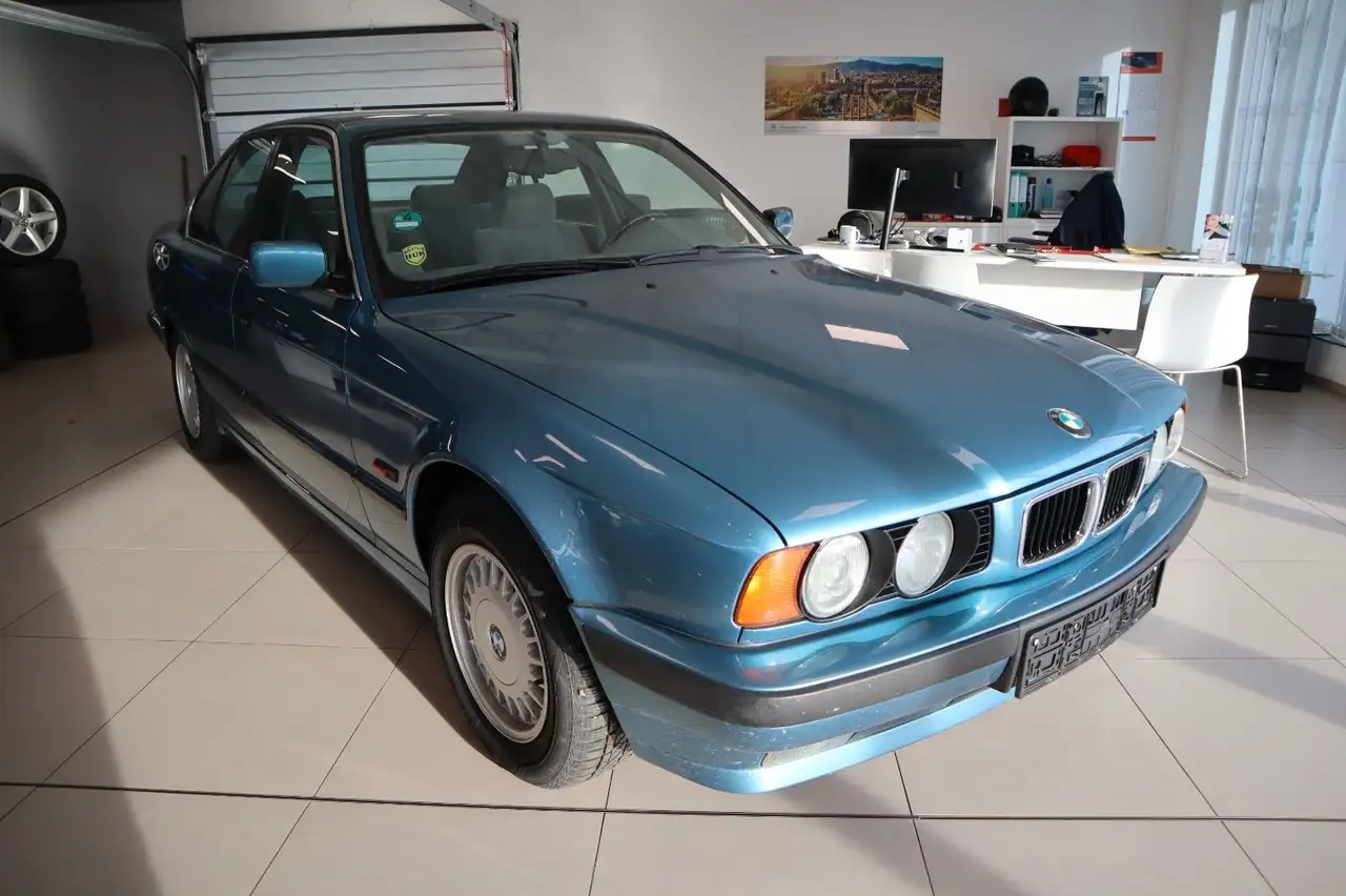 BMW 530i V8, foto 3