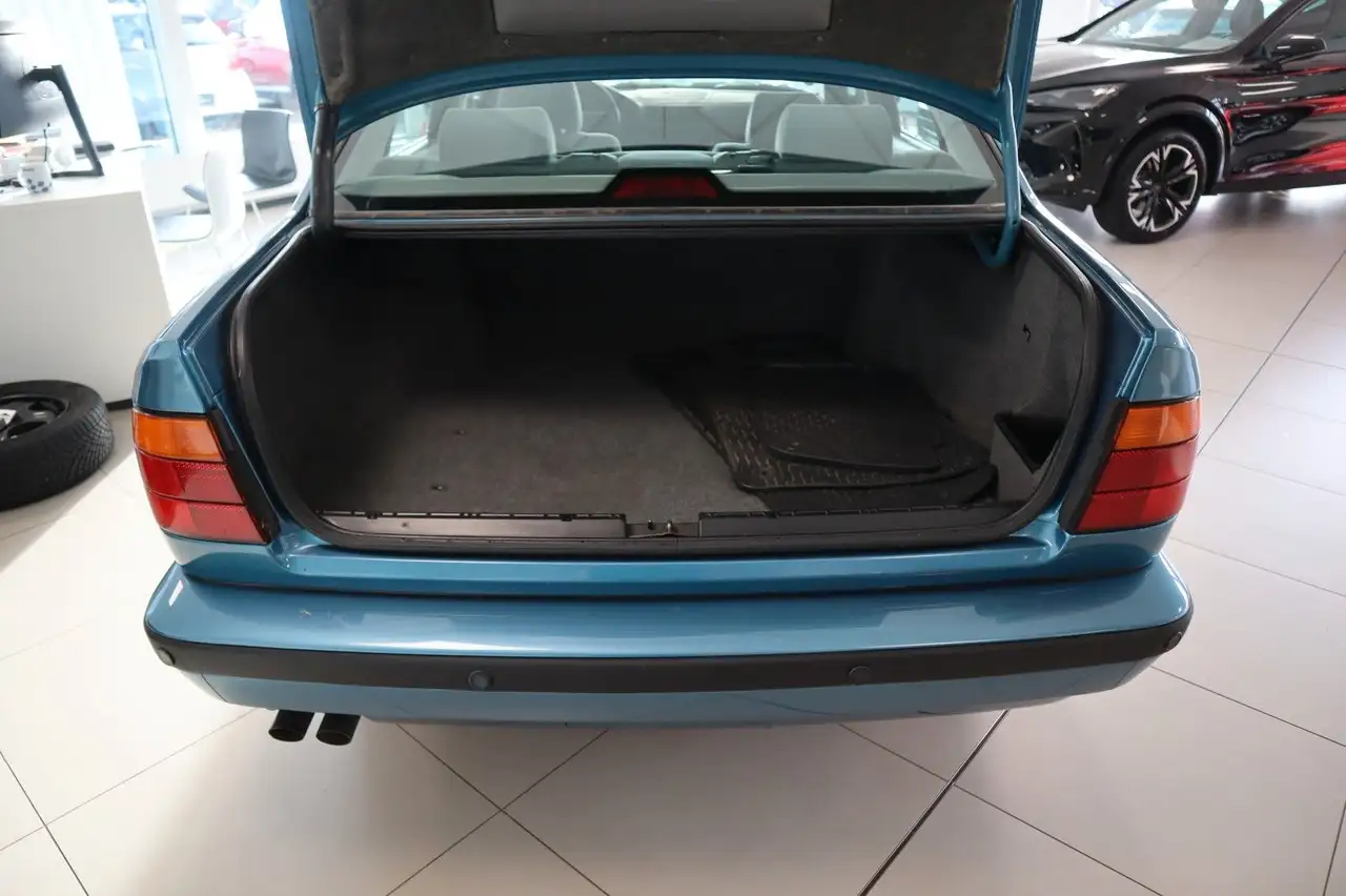 BMW 530i V8, foto 9