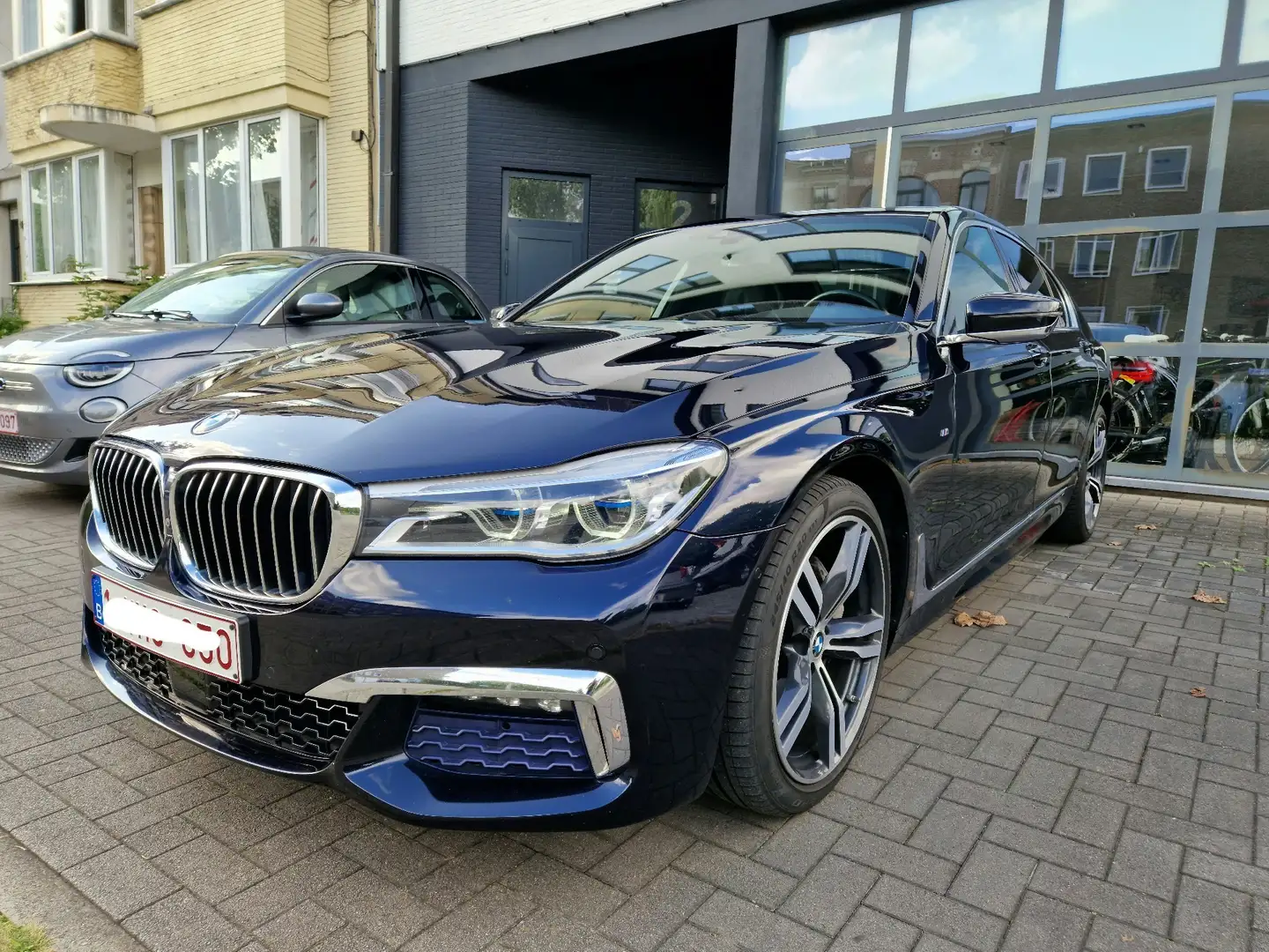 BMW 730 d M-Sport Noir - 1