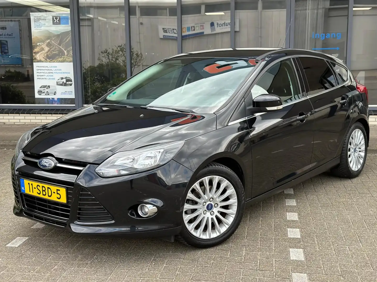 Ford Focus 1.6 EcoBoost First Edition Noir - 1