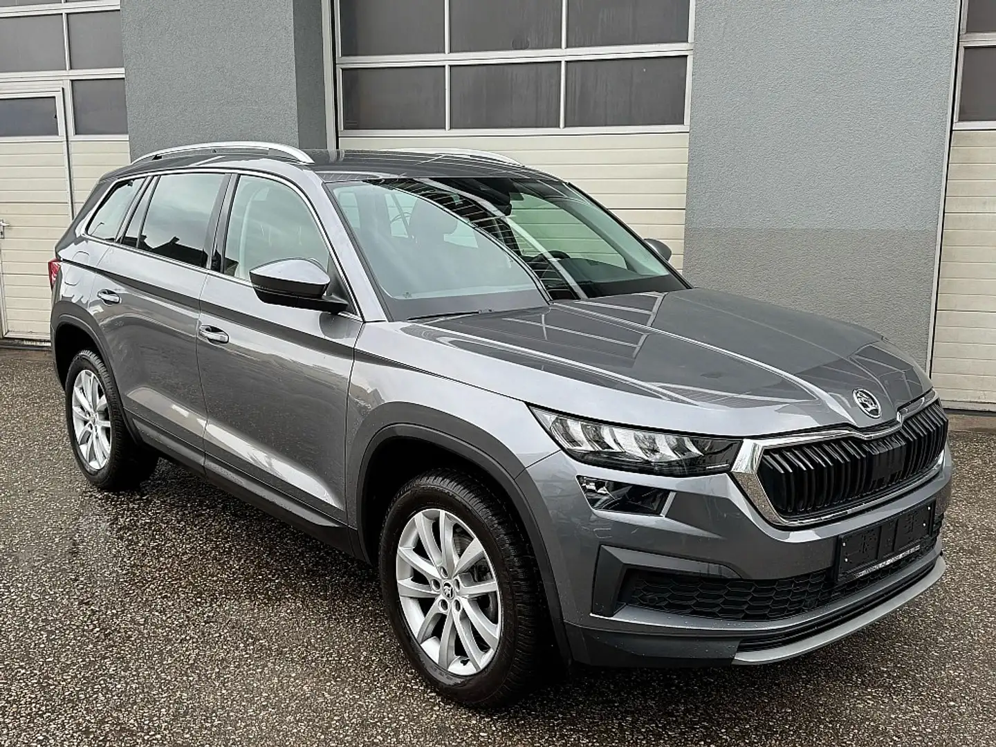 Skoda Kodiaq 2,0 TDI SCR Style DSG Grijs - 2