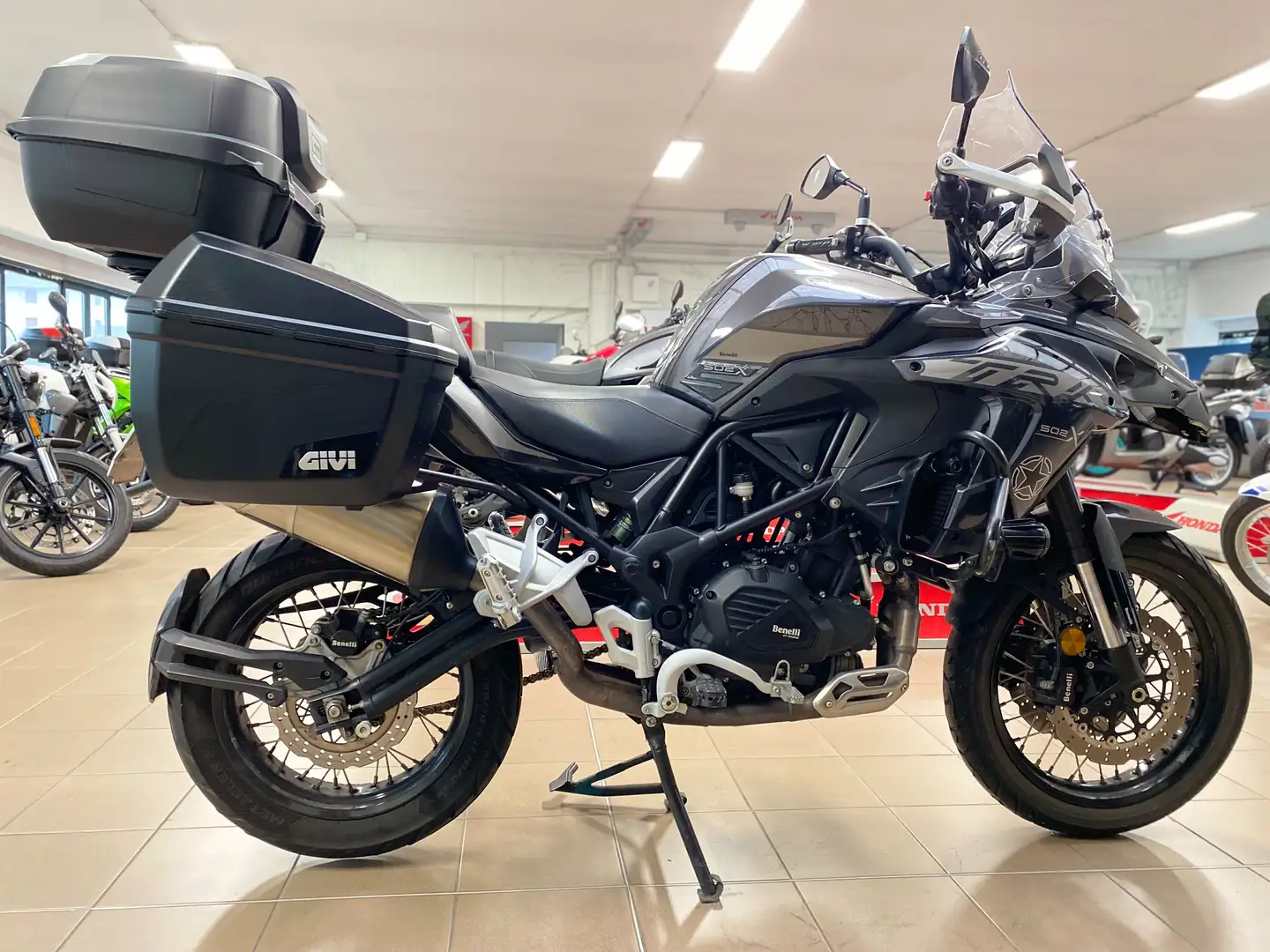 Benelli TRK 502 X Grigio - 2