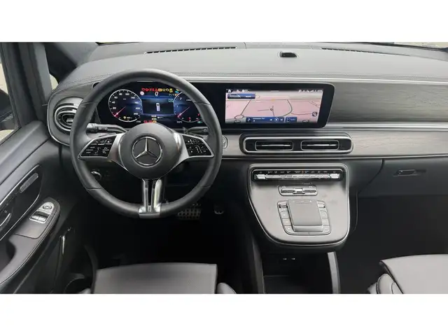 Mercedes-Benz V-Class view 9