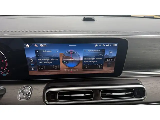 Mercedes-Benz V-Class view 15