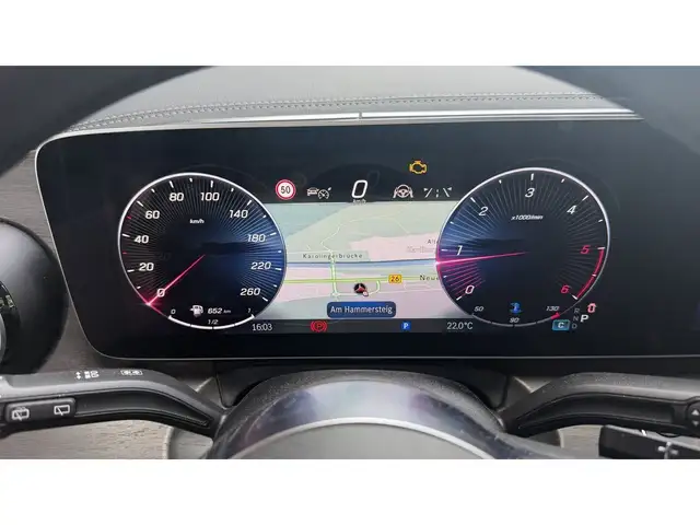 Mercedes-Benz V-Class view 12