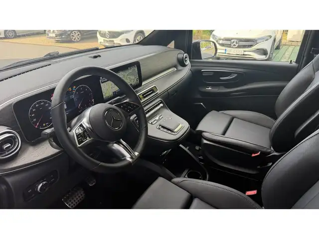 Mercedes-Benz V-Class view 7
