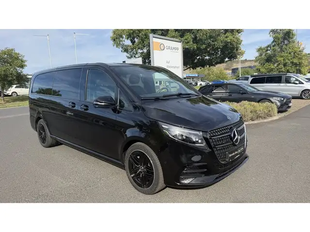 Mercedes-Benz V-Class view 3