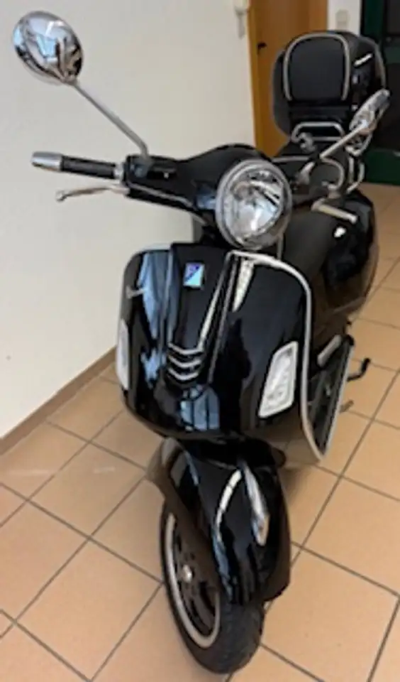 Vespa GTS 300