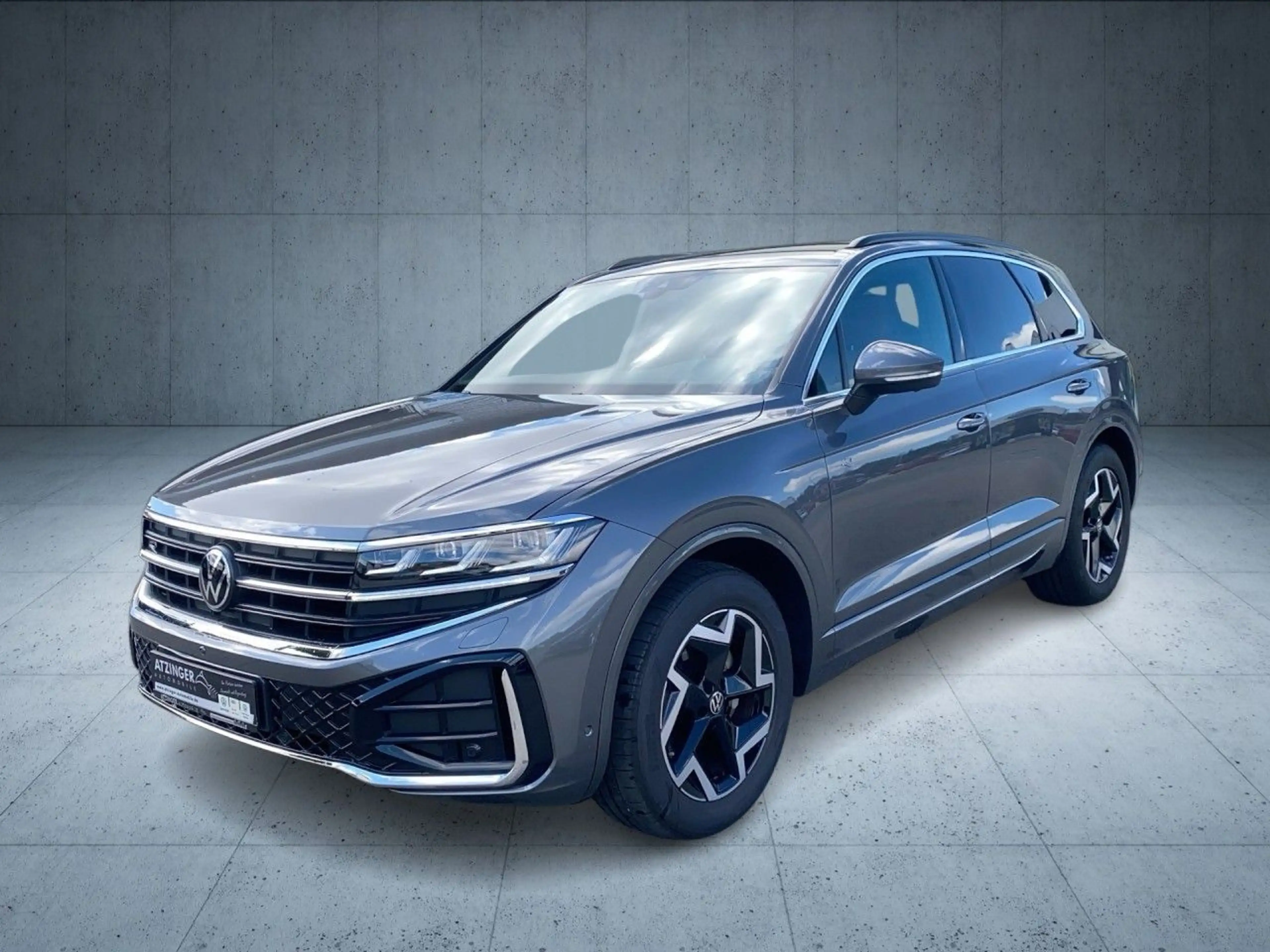 Volkswagen Touareg R-Line 3.0l TDI DSG 4M R-Line AHK — photo 2