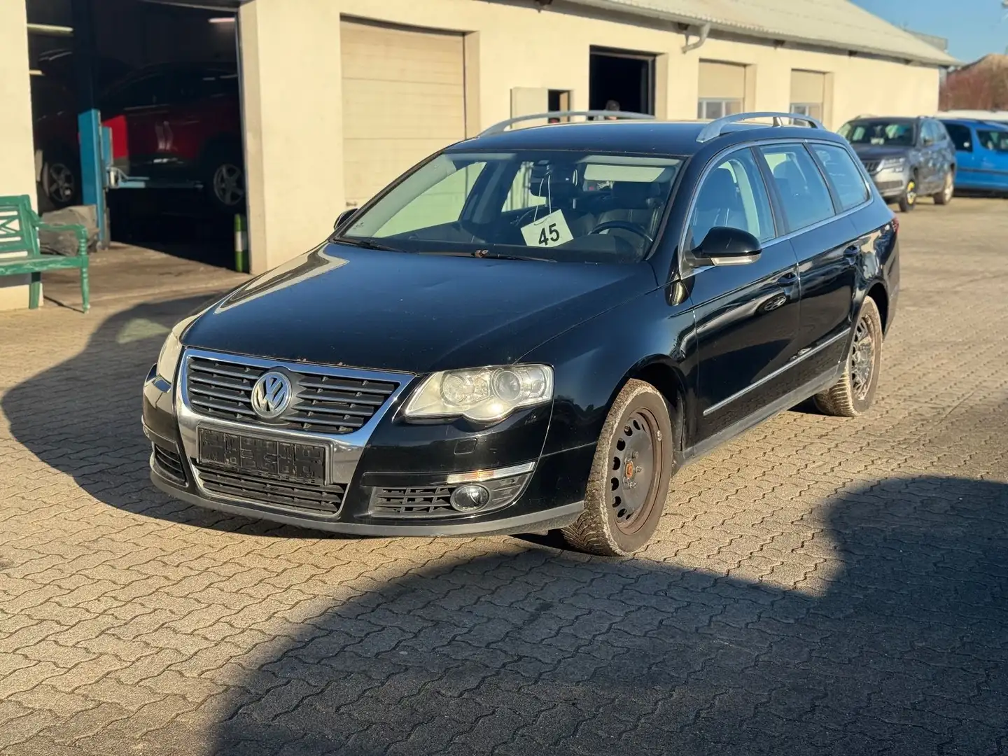 Volkswagen Passat Variant Highline Schwarz - 1