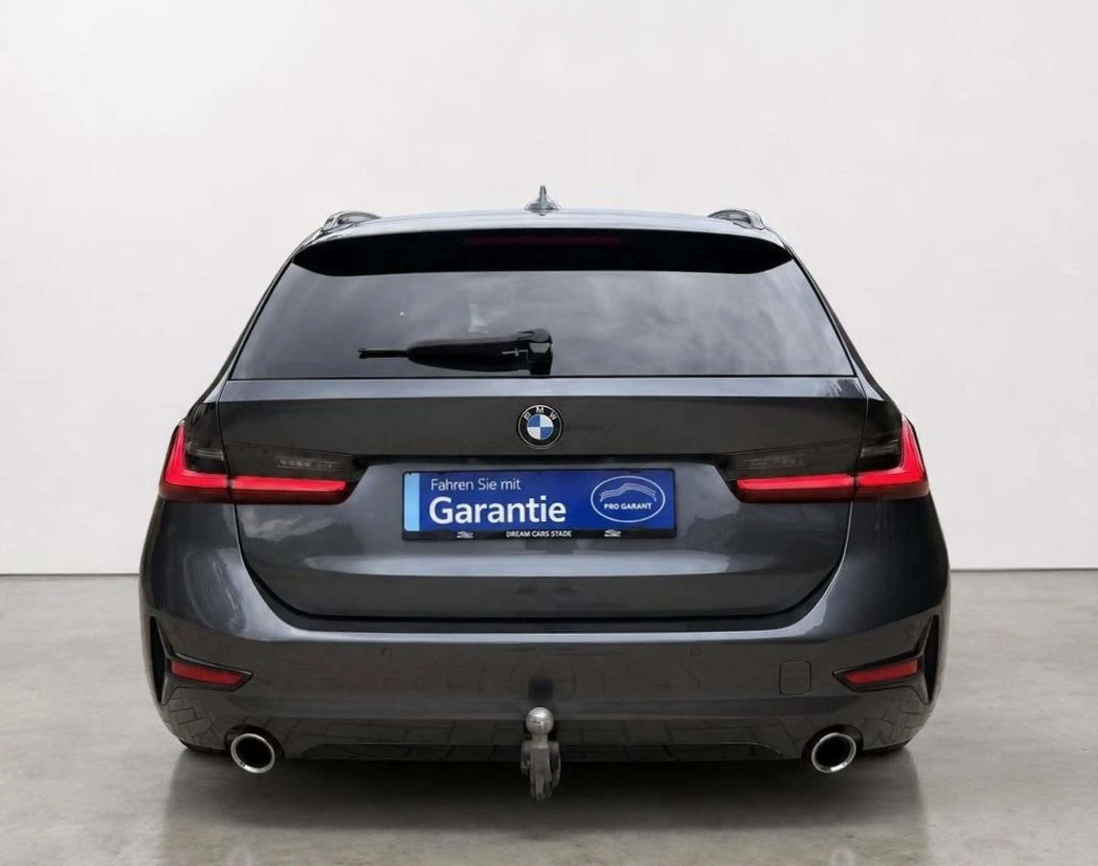 BMW 320 d xDrive Sport Line PANO/AHK/LEDER/KAMERA — photo 4