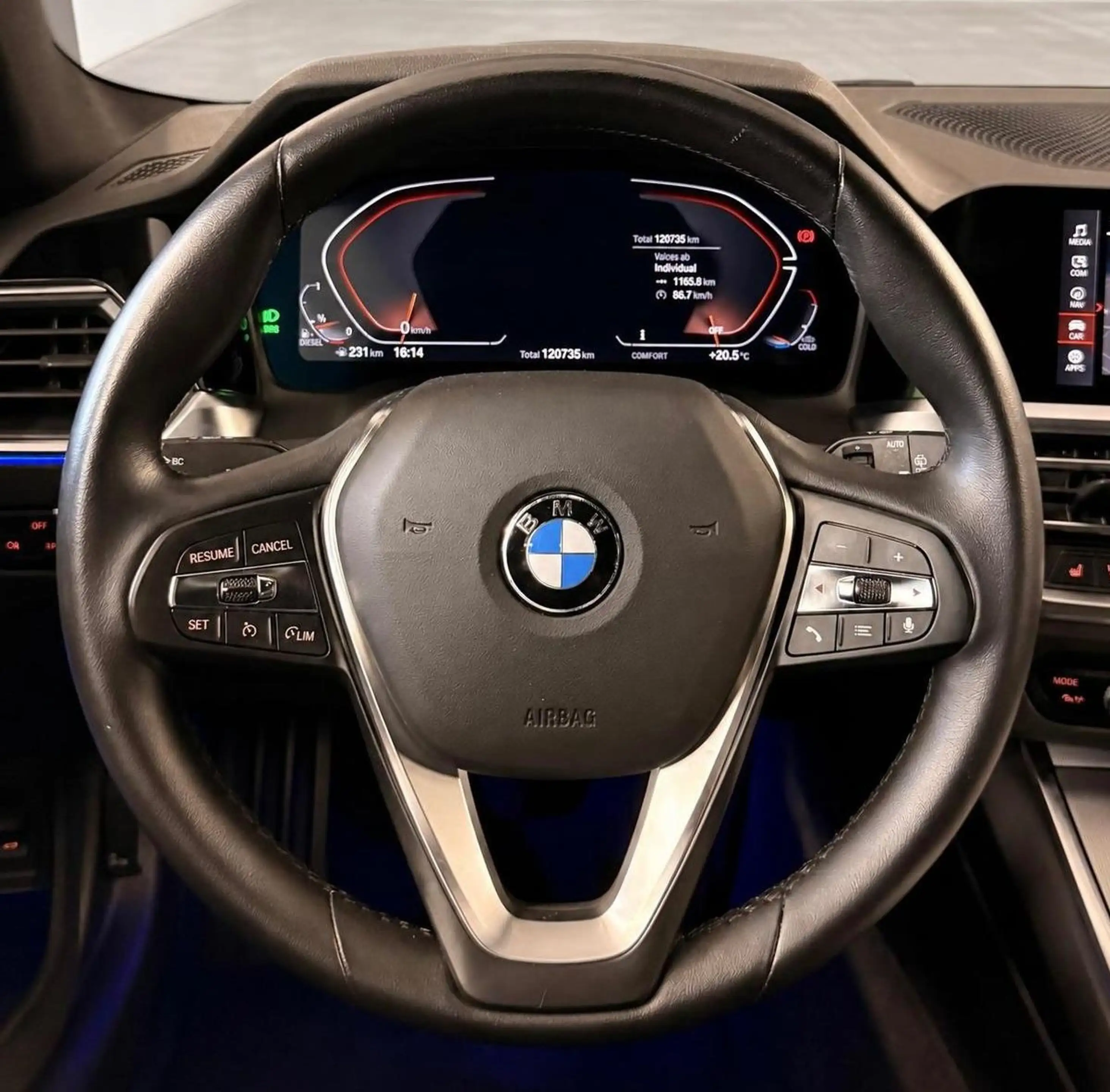 BMW 320 d xDrive Sport Line PANO/AHK/LEDER/KAMERA — photo 15