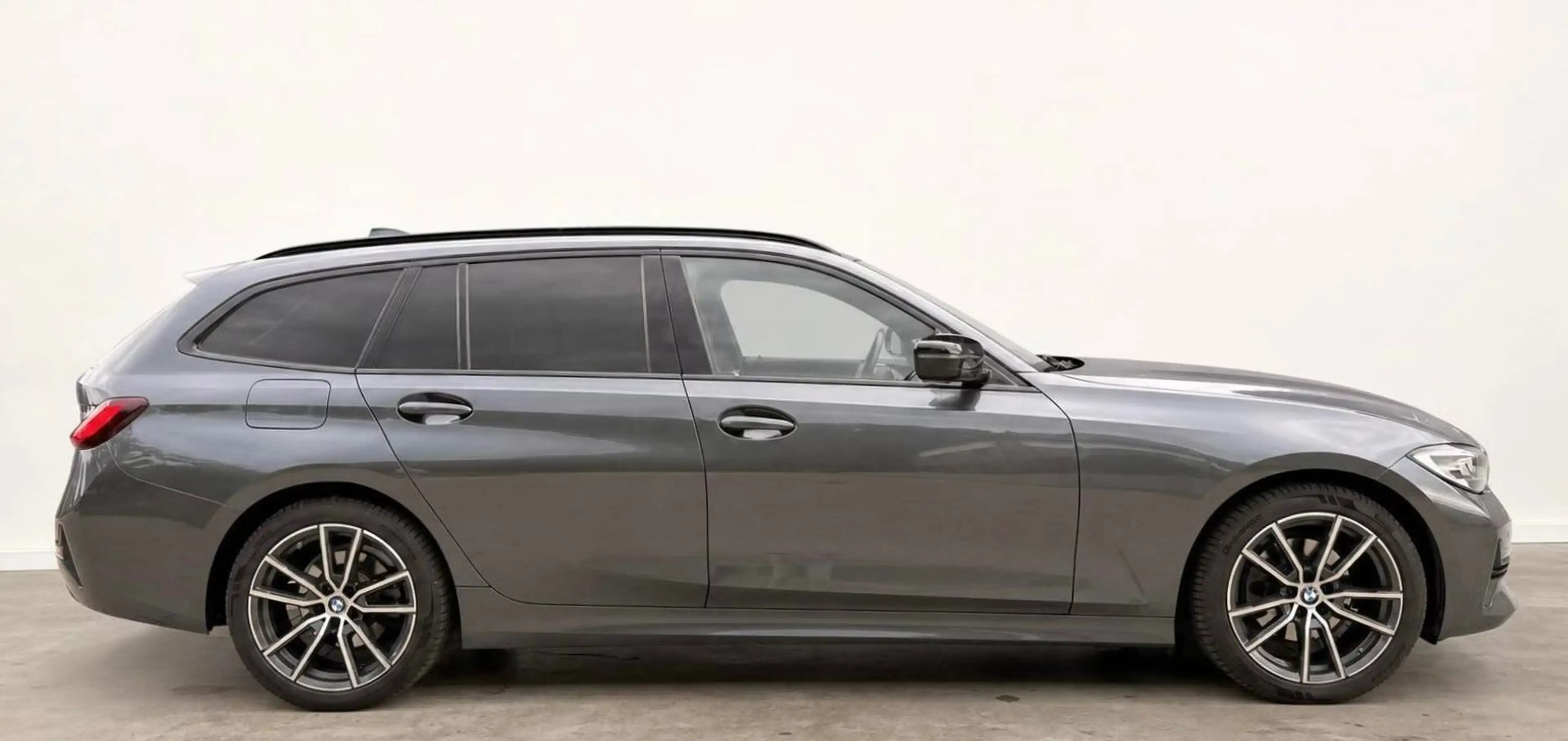 BMW 320 d xDrive Sport Line PANO/AHK/LEDER/KAMERA — photo 6