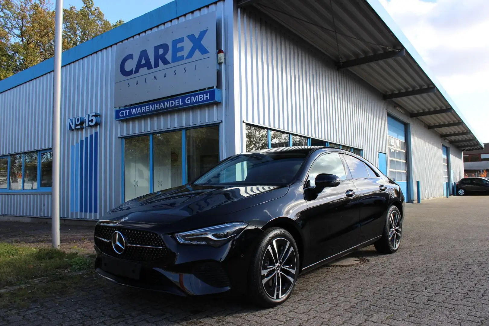 Mercedes-Benz CLA 180 Progressive Line Edition *MY2025* Negro - 1