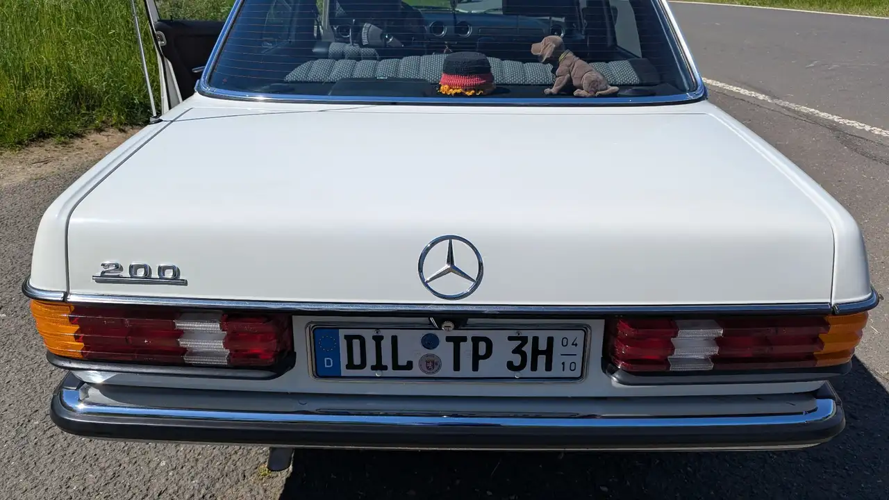 Mercedes-Benz 200 w123,original 57. tkm. ungescheißt, Oldimer, foto 3