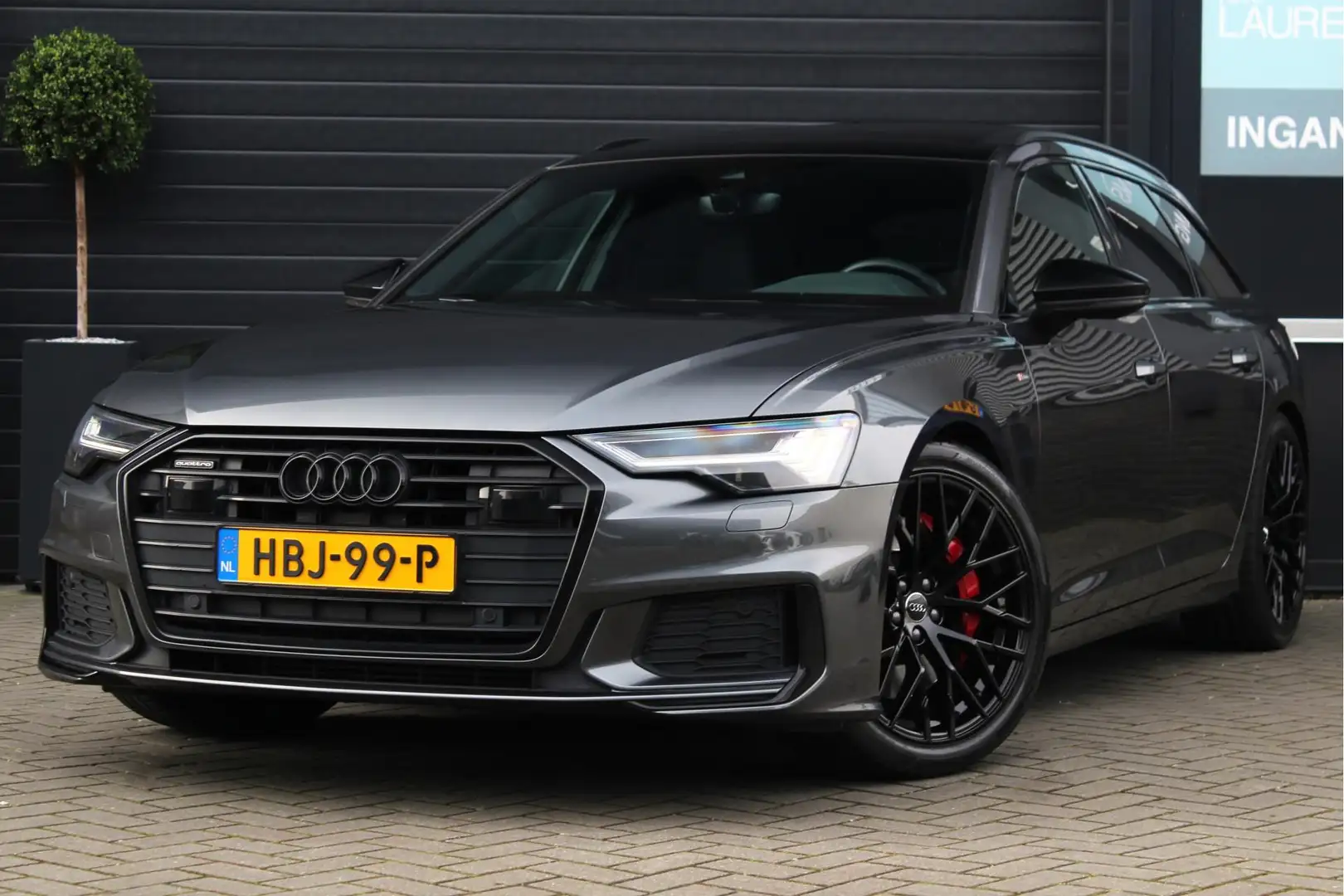 Audi A6 Avant 55 TFSI e quattro Competition | Pano | RS St Grijs - 1