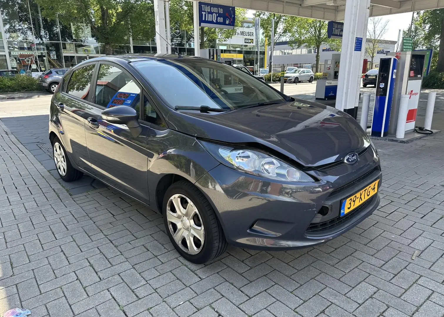Ford Fiesta 1.25 Champion Grijs - 2