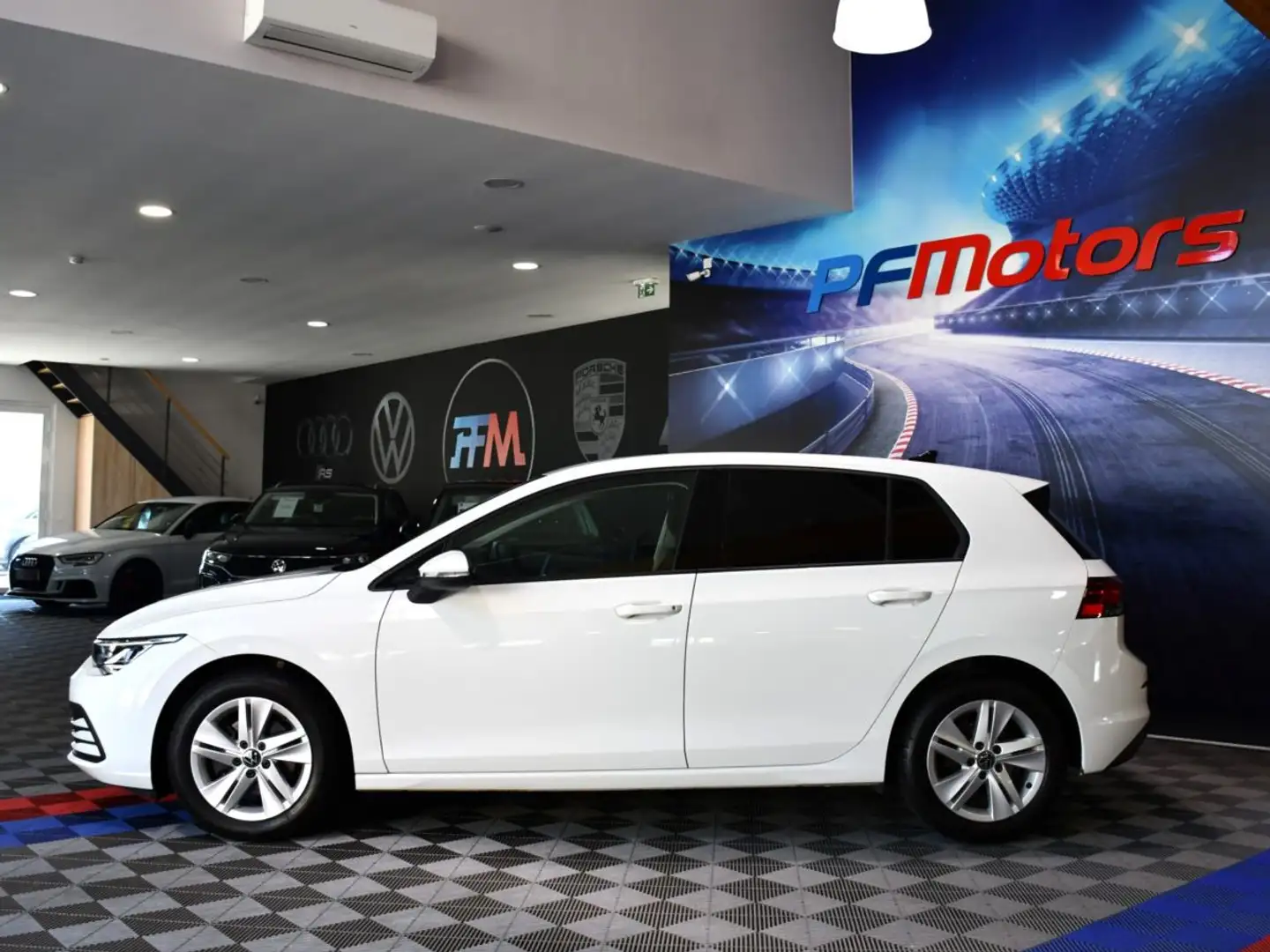 Volkswagen Golf 8 Life 1.5 TSI 131 BVM6 Car Play Virtual Front ACC LED Volant Chauffant Induction Smartphone JA 16 Blanc - 2