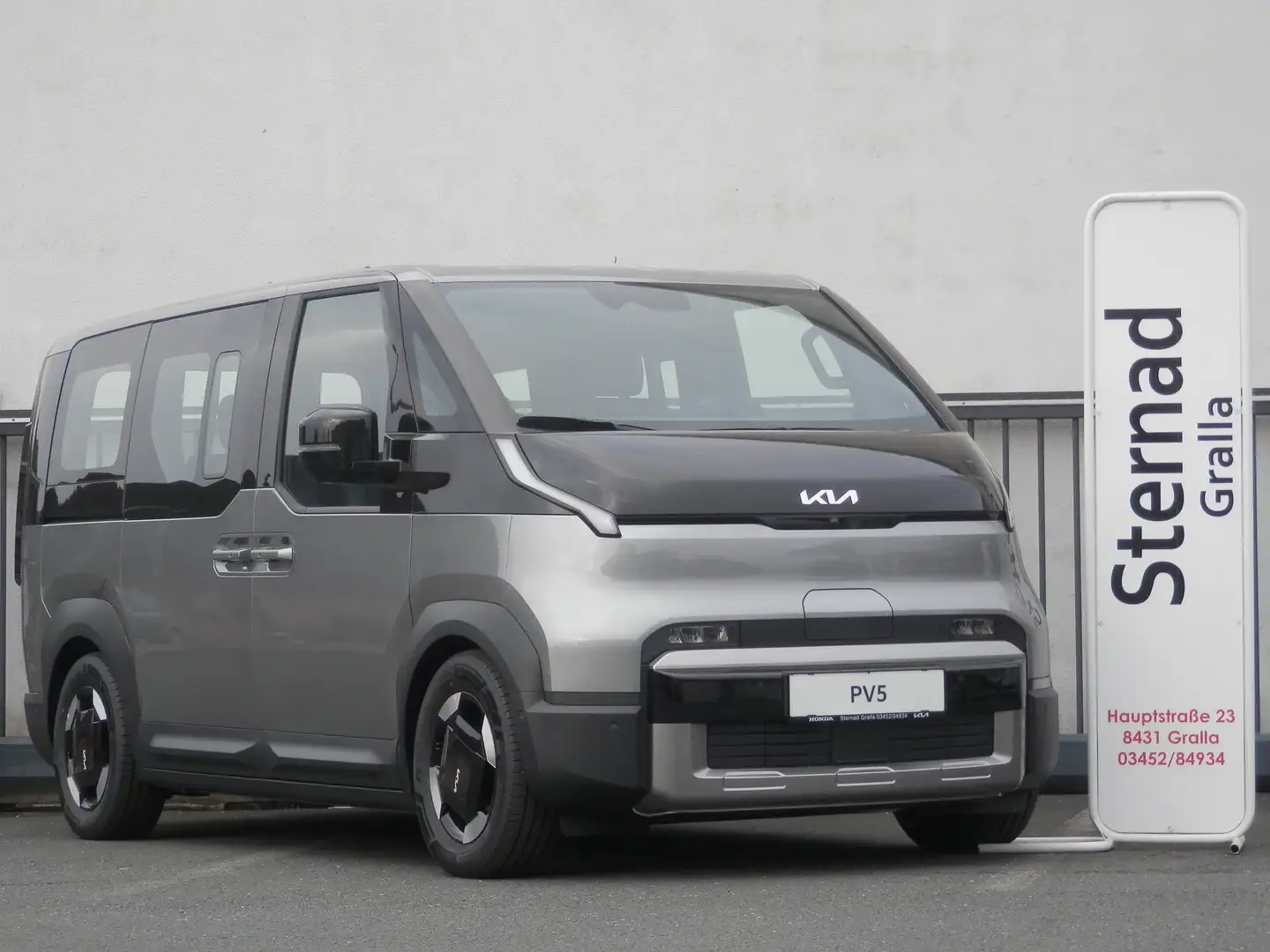 Kia PV5 Passenger 71,2kWh Earth Plus Long Range & P1/P2-Paket Grau - 2