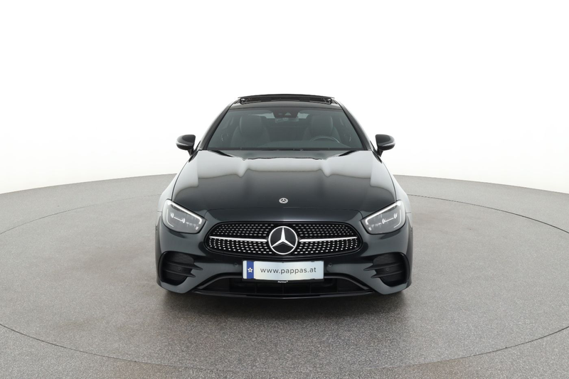 Mercedes-Benz E 200 4MATIC Coupé — photo 4