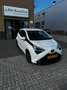 Toyota Aygo 1.0 VVT-i x-play Wit - thumbnail 2