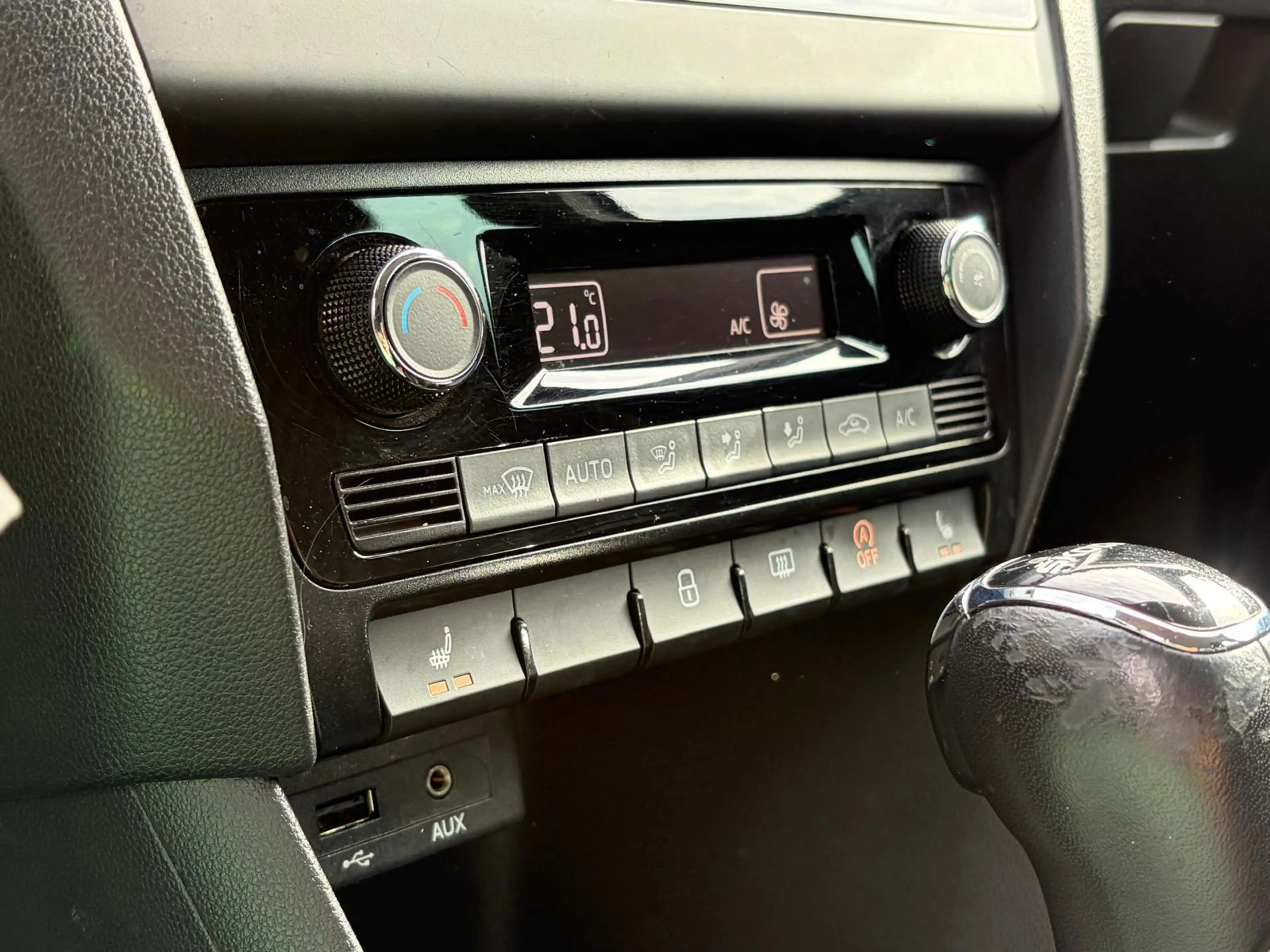 Skoda Rapid/Spaceback 1.0 TSI Drive Automaat Allseason Navi 1eEigenaar ! — photo 9