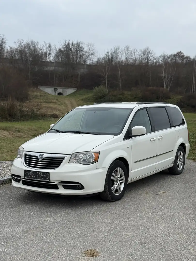 Lancia Voyager 2,8 CRD - 1