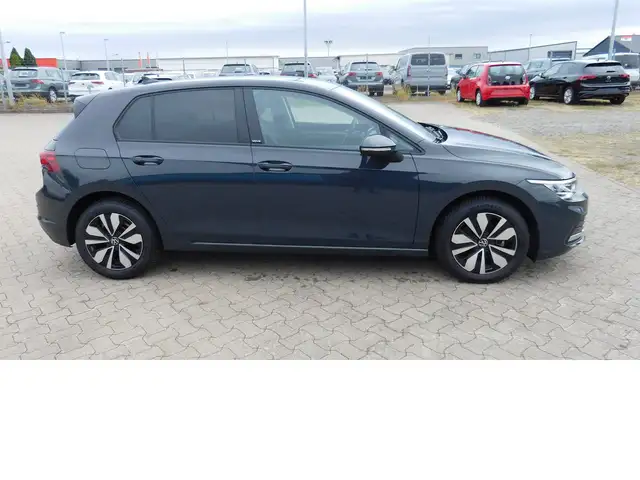 Volkswagen Golf view 2
